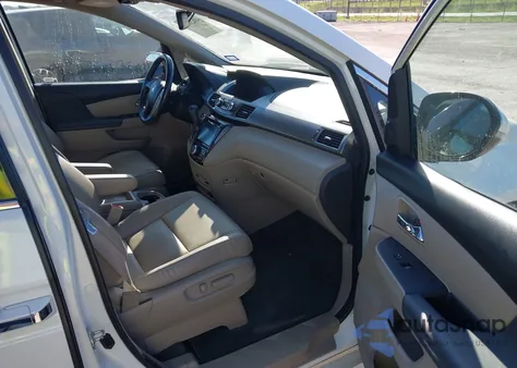 2016 Honda Odyssey Touring/Touring Elite z USA, uszkodzony, nr VIN 5FNRL5H90GB109066